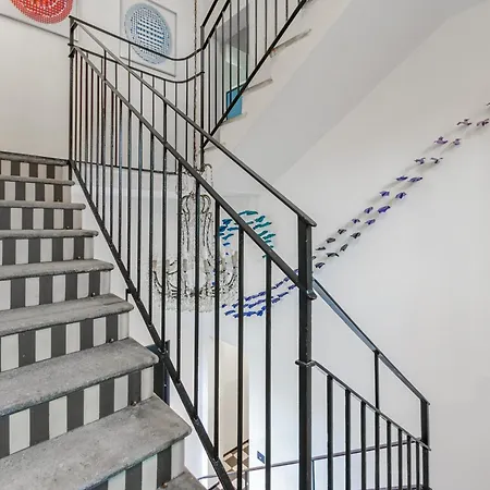 Bright Studio With Gym And Coworking, Milan