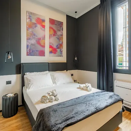 Bright Studio With Gym And Coworking, Milan