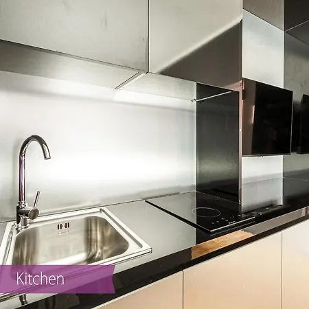 Bright Studio With Gym And Coworking, Milan Appartement