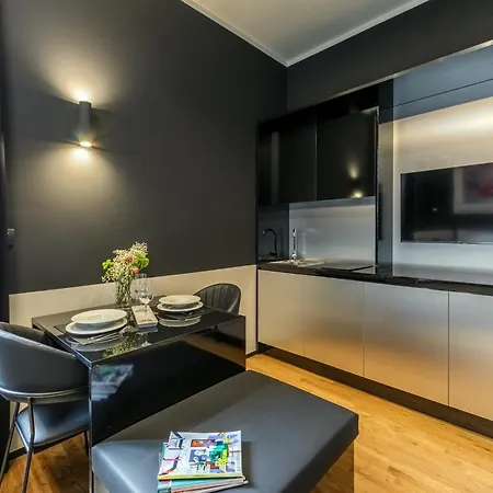 Bright Studio With Gym And Coworking, Milan *